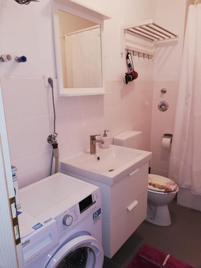 Ferienwohnung - Apartment Mit Balkon In Halle-Saale, Trotha Halle  外观 照片